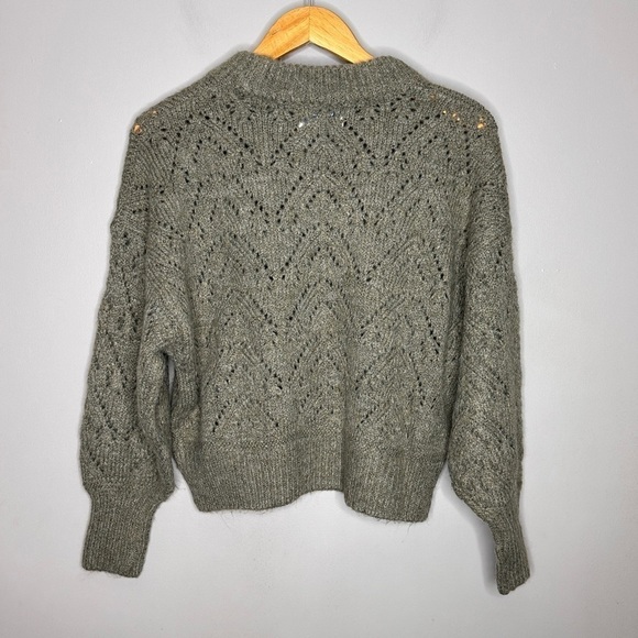 Old navy loose knit crew neck sweater - Picture 7 of 7
